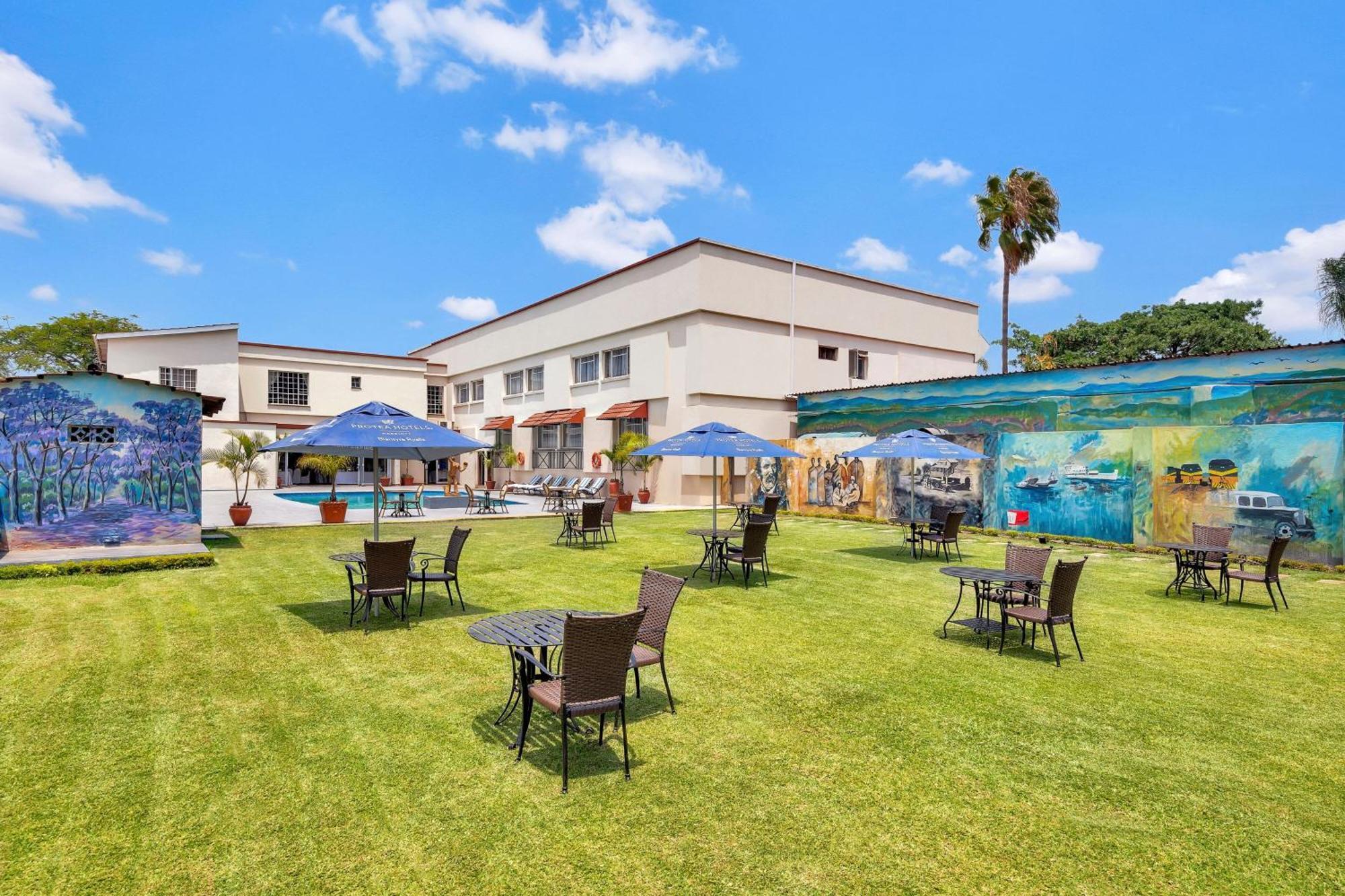 Protea Hotel By Marriott Blantyre Ryalls Exterior foto