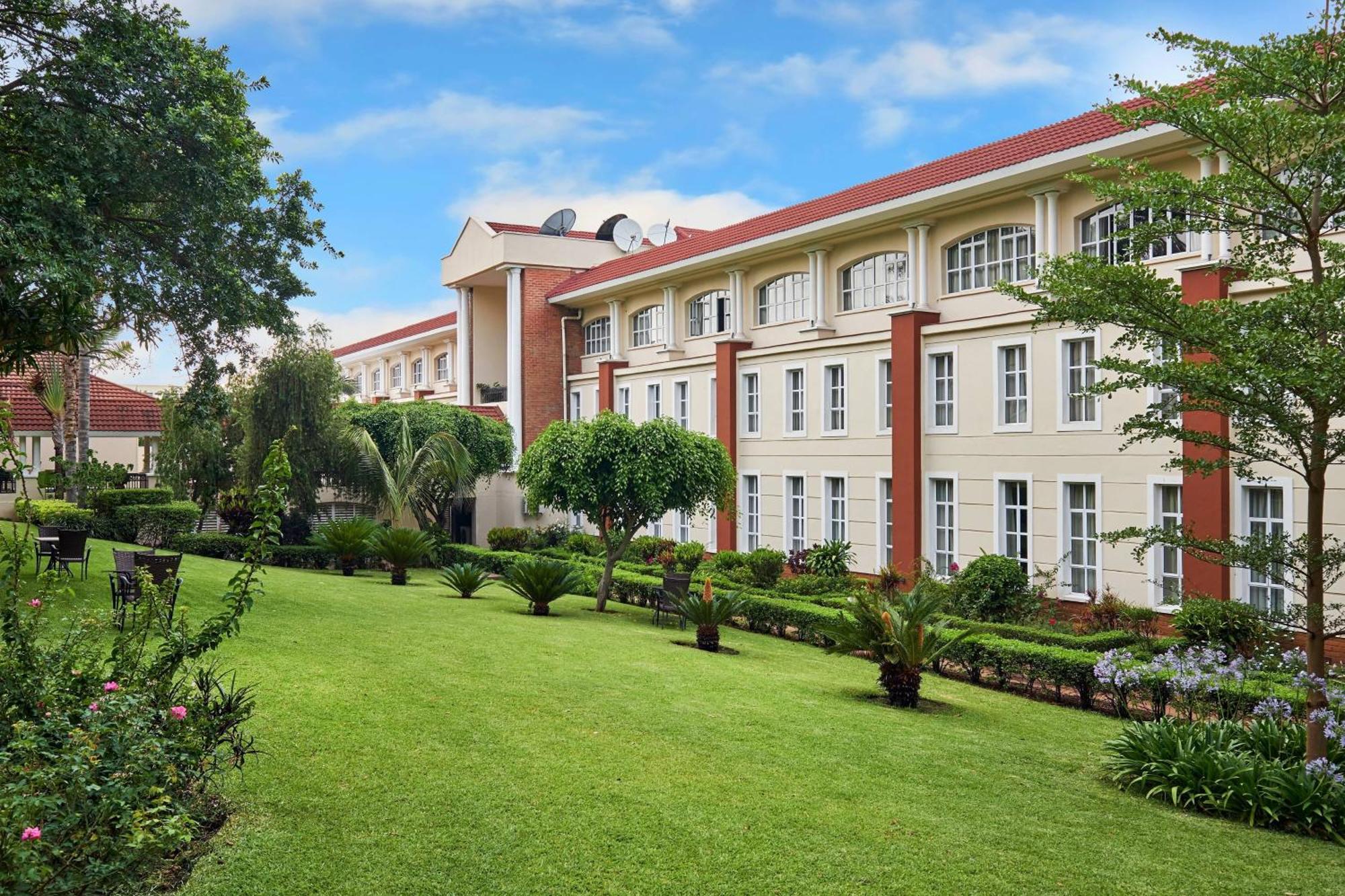 Protea Hotel By Marriott Blantyre Ryalls Exterior foto