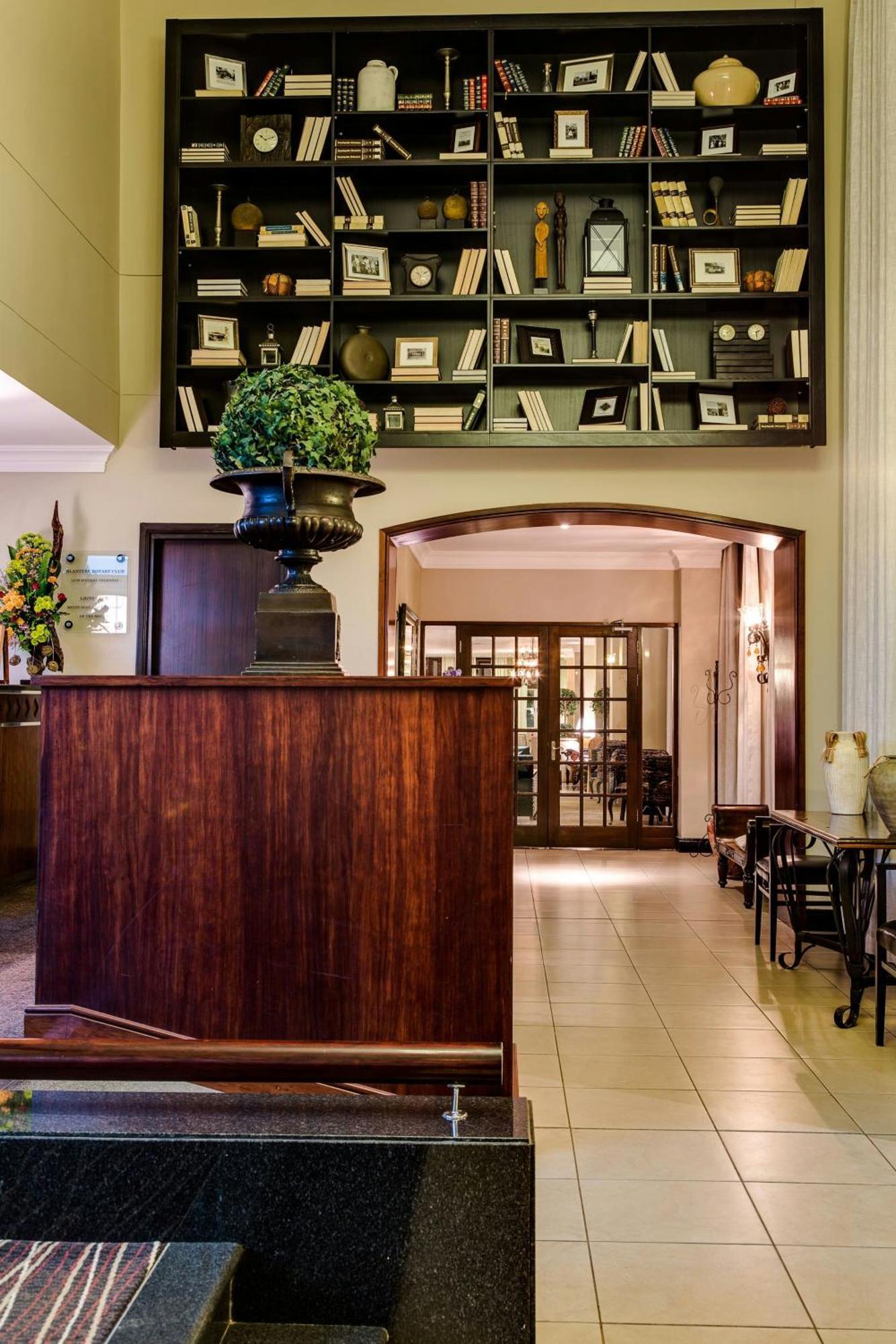 Protea Hotel By Marriott Blantyre Ryalls Exterior foto